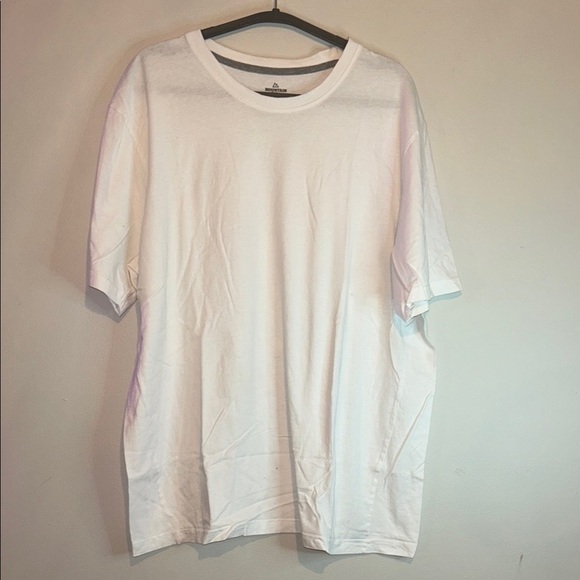 Classic White Crew Neck Short Sleeve Tee - Picture 1 of 3